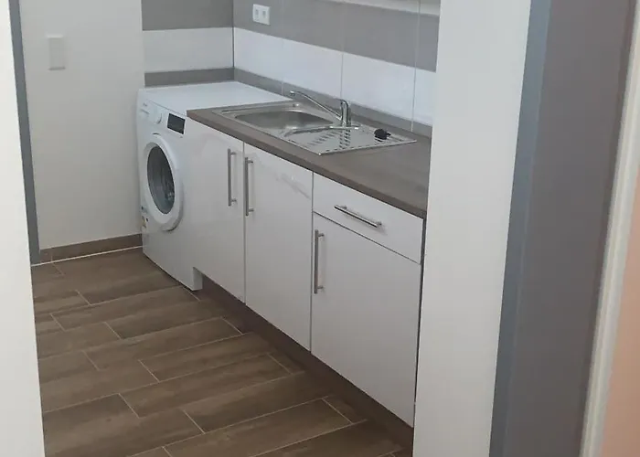 Zentral Apartament *