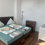 Zentral