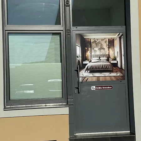 Zentral * دريسدن