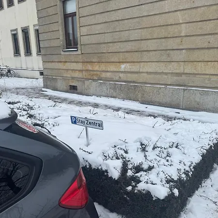 Zentral *