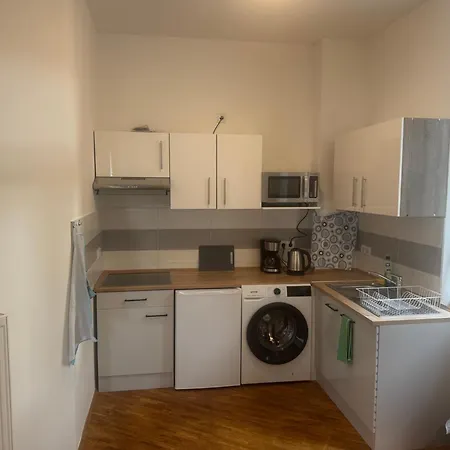 Zentral Apartamento
